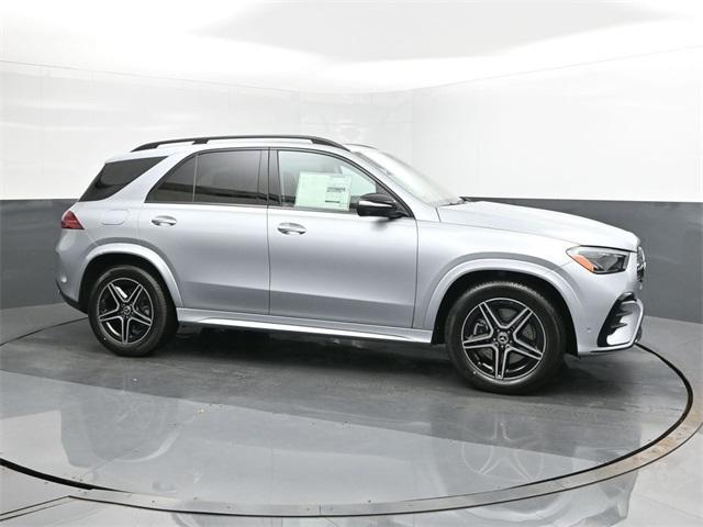 new 2025 Mercedes-Benz GLE 450 car, priced at $76,210