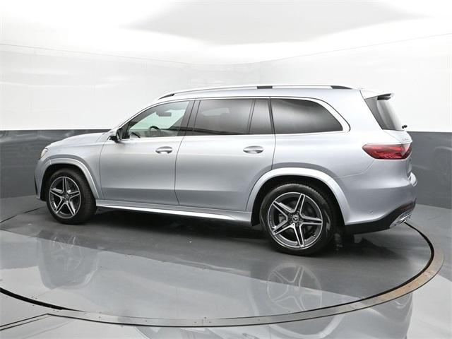 new 2025 Mercedes-Benz GLS 450 car, priced at $95,365