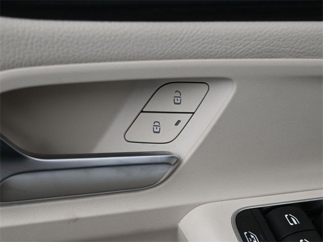 new 2026 Mercedes-Benz GLB 250 car, priced at $48,975