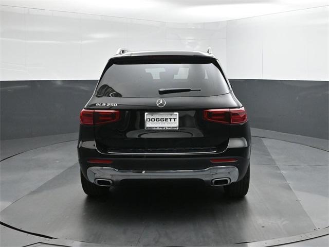 new 2026 Mercedes-Benz GLB 250 car, priced at $48,975