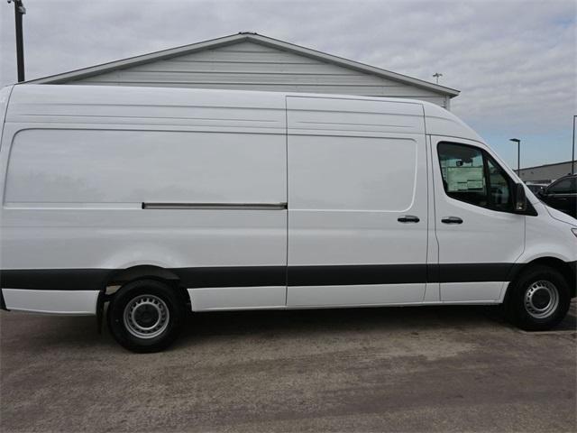 new 2026 Mercedes-Benz Sprinter 2500 car, priced at $63,165