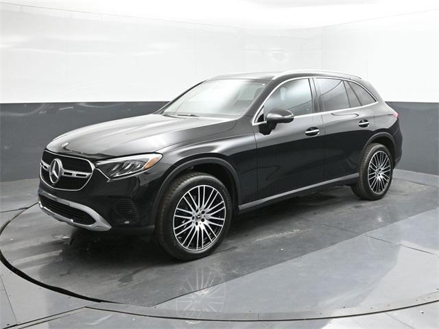 new 2025 Mercedes-Benz GLC 300 car, priced at $56,350