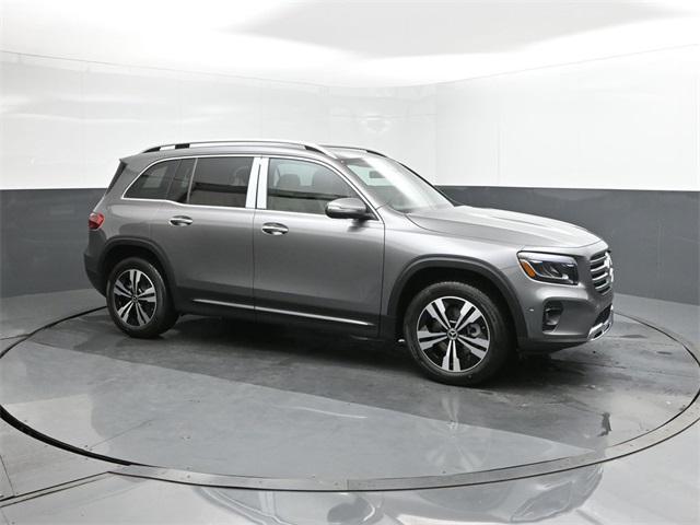new 2025 Mercedes-Benz GLB 250 car, priced at $54,610