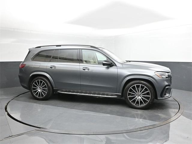 new 2025 Mercedes-Benz GLS 450 car, priced at $101,700