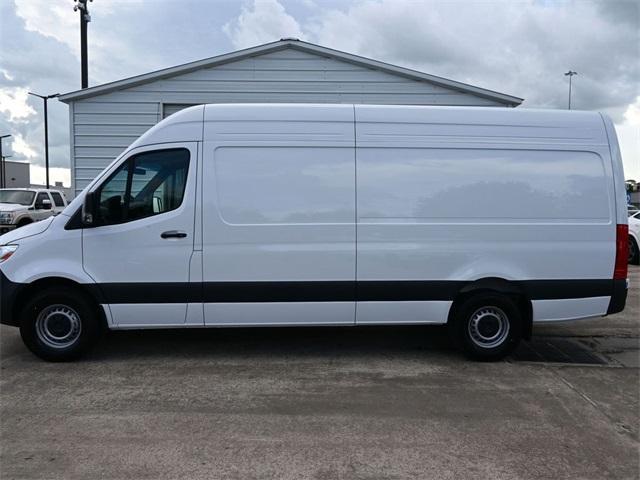 new 2025 Mercedes-Benz Sprinter 2500 car, priced at $63,165