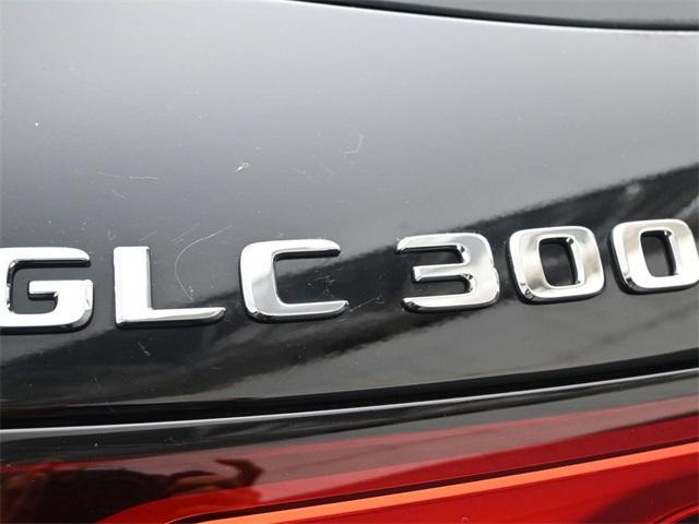 new 2025 Mercedes-Benz GLC 300 car, priced at $54,225