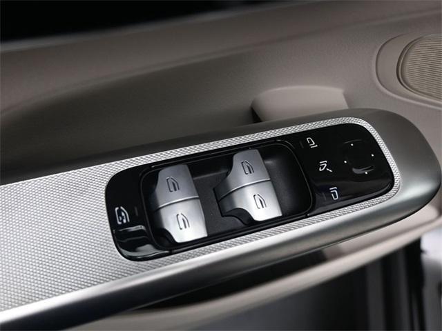 new 2025 Mercedes-Benz GLC 300 car, priced at $54,225