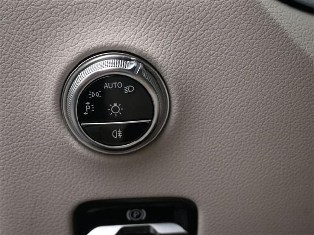 new 2025 Mercedes-Benz GLC 300 car, priced at $54,225