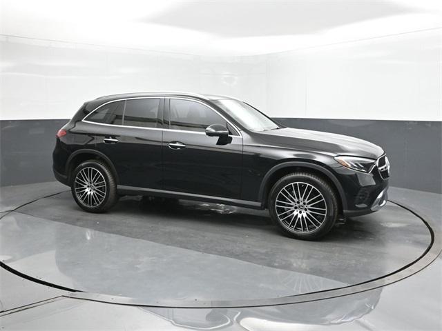 new 2025 Mercedes-Benz GLC 300 car, priced at $54,225