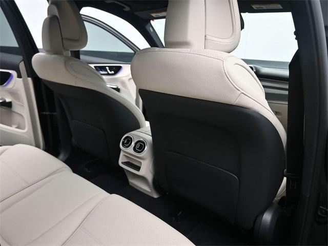 new 2025 Mercedes-Benz GLC 300 car, priced at $54,225