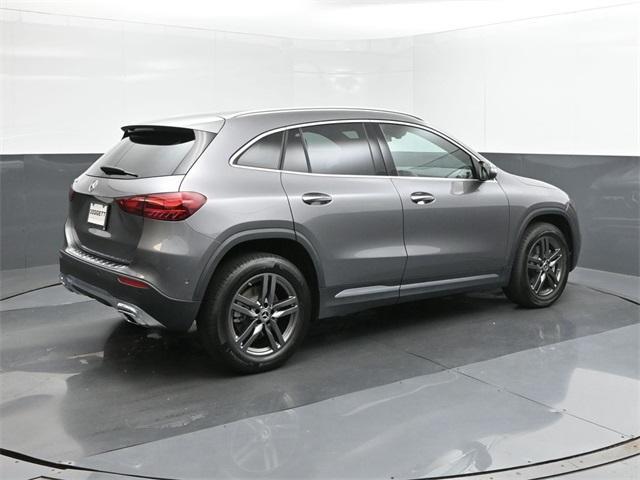 new 2025 Mercedes-Benz GLA 250 car, priced at $49,205