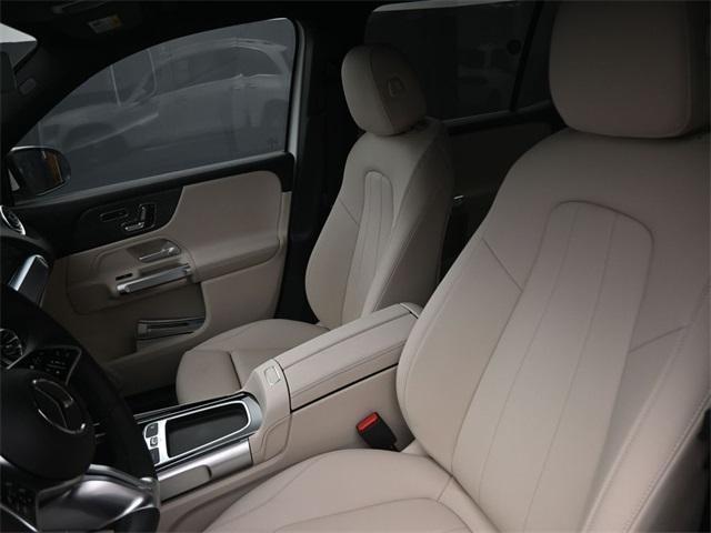 new 2025 Mercedes-Benz GLB 250 car, priced at $48,645