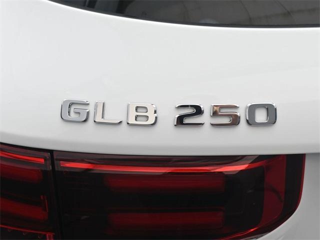 new 2025 Mercedes-Benz GLB 250 car, priced at $48,645