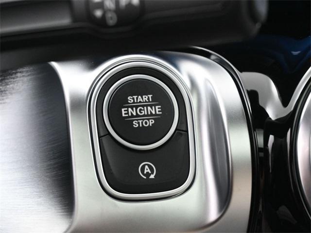 new 2025 Mercedes-Benz GLB 250 car, priced at $50,910