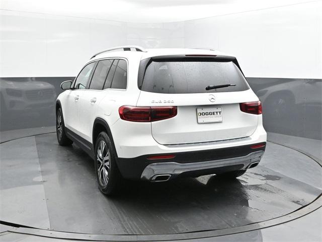 new 2025 Mercedes-Benz GLB 250 car, priced at $50,910