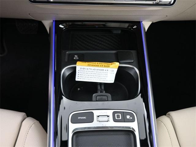 new 2025 Mercedes-Benz GLB 250 car, priced at $50,910