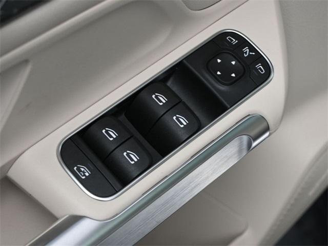 new 2025 Mercedes-Benz GLB 250 car, priced at $50,910