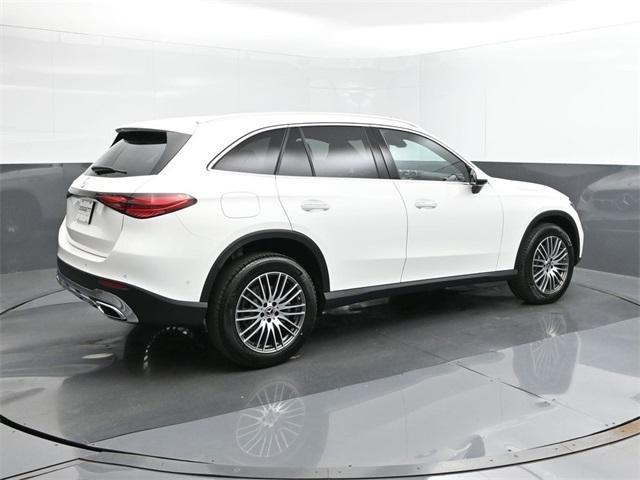 new 2025 Mercedes-Benz GLC 300 car, priced at $52,885