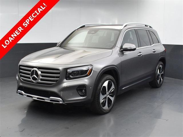 new 2024 Mercedes-Benz GLB 250 car, priced at $47,998