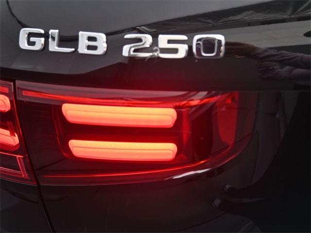 new 2024 Mercedes-Benz GLB 250 car, priced at $48,995