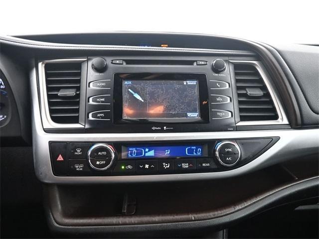 used 2015 Toyota Highlander car, priced at $13,999