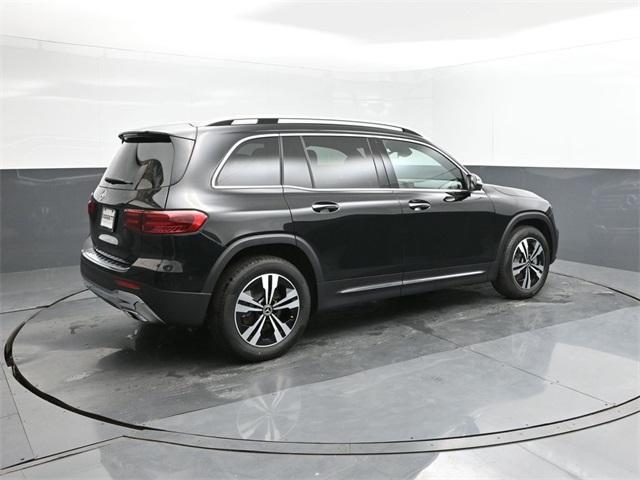 new 2025 Mercedes-Benz GLB 250 car, priced at $49,580