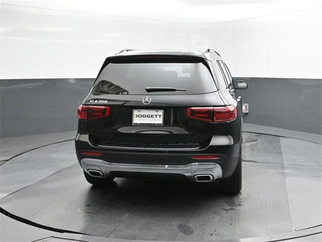 new 2025 Mercedes-Benz GLB 250 car, priced at $49,580