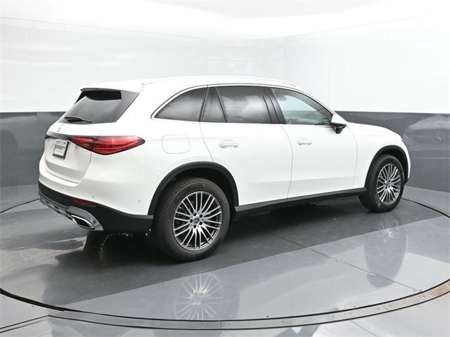 new 2025 Mercedes-Benz GLC 300 car, priced at $51,035