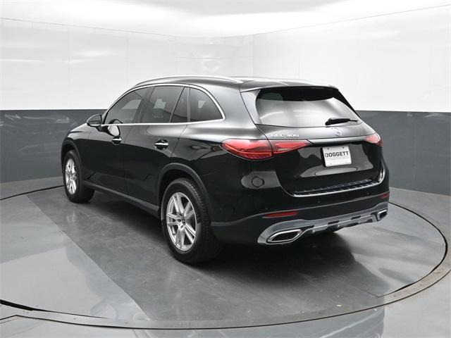 used 2023 Mercedes-Benz GLC 300 car
