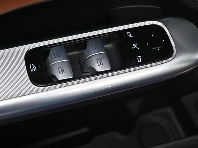 used 2023 Mercedes-Benz GLC 300 car