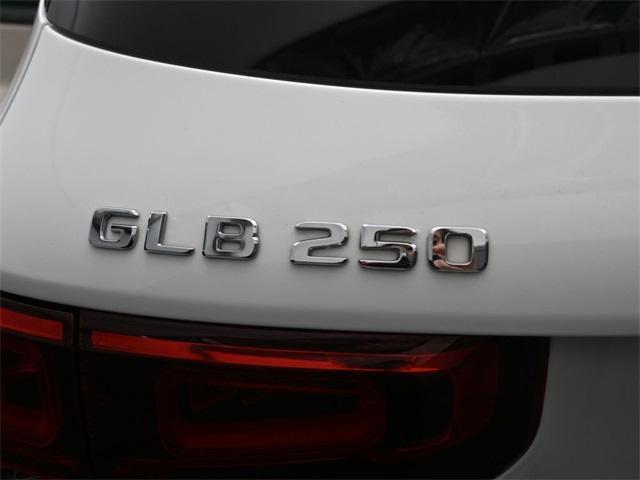 used 2020 Mercedes-Benz GLB 250 car, priced at $24,999