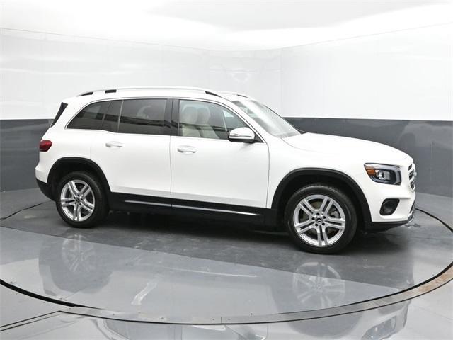 used 2020 Mercedes-Benz GLB 250 car, priced at $24,999