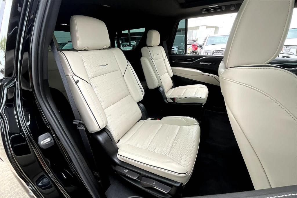 used 2023 Cadillac Escalade car, priced at $79,989