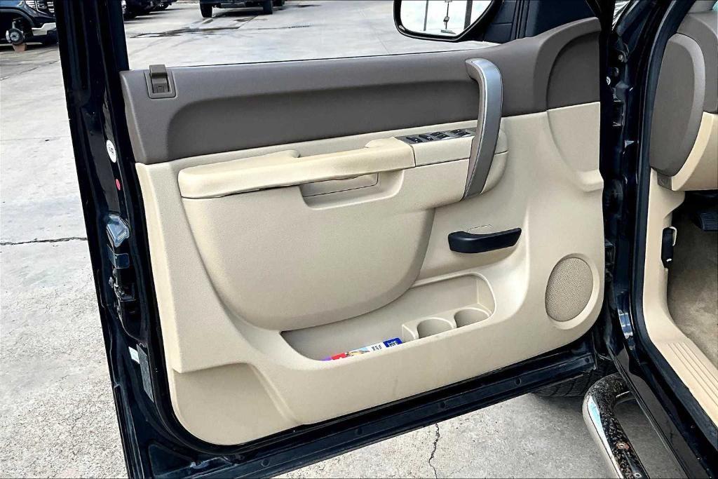 used 2013 GMC Sierra 1500 car, priced at $13,999