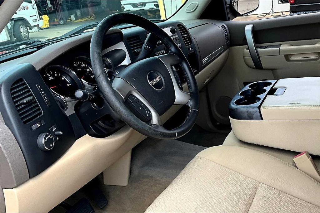 used 2013 GMC Sierra 1500 car, priced at $13,999