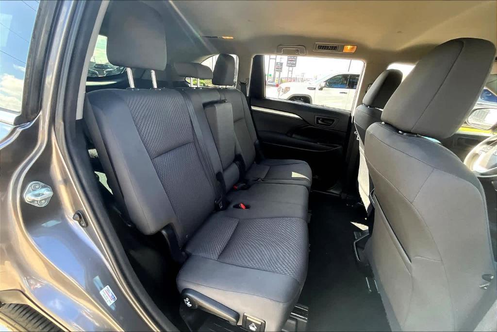 used 2016 Toyota Highlander car, priced at $16,500