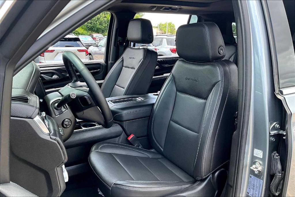 used 2023 GMC Yukon XL car, priced at $60,408