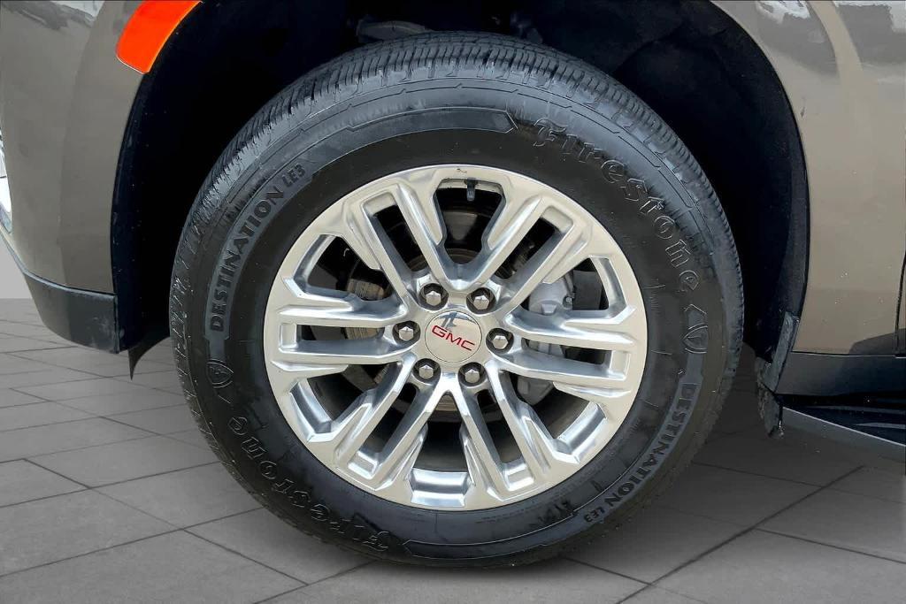 used 2021 GMC Yukon car, priced at $44,195