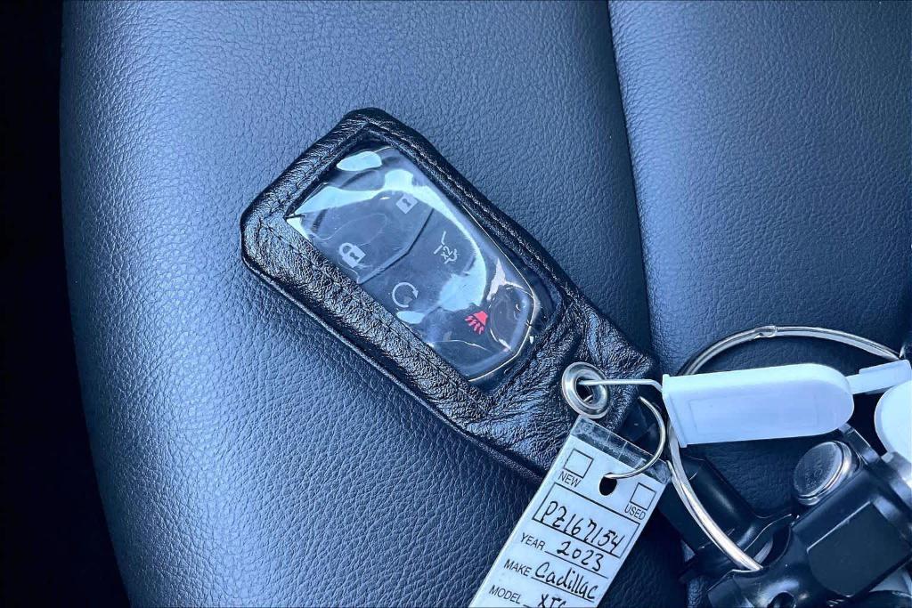 used 2023 Cadillac XT6 car, priced at $30,800