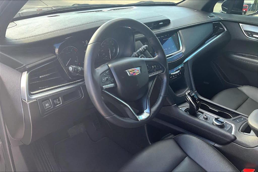 used 2023 Cadillac XT6 car, priced at $30,800
