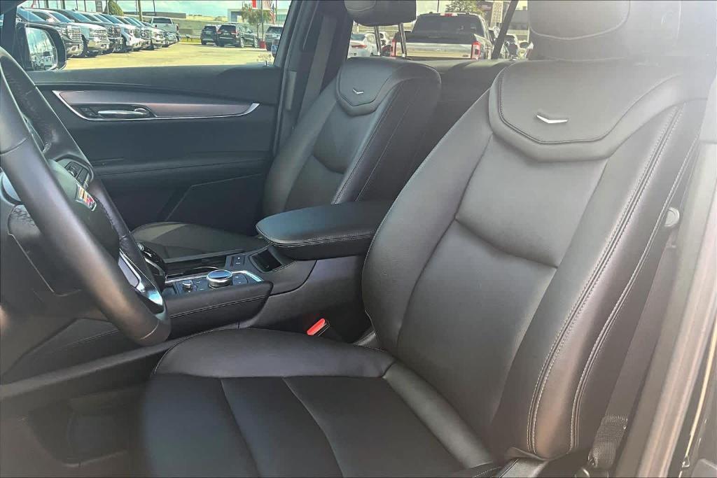 used 2023 Cadillac XT6 car, priced at $30,800