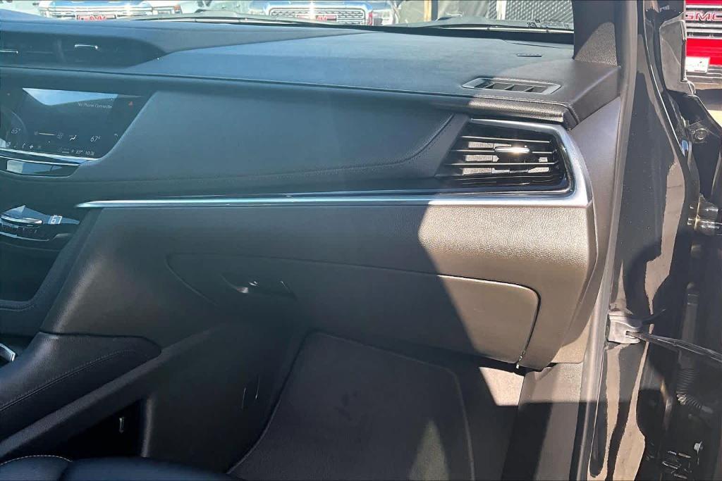 used 2023 Cadillac XT6 car, priced at $30,800