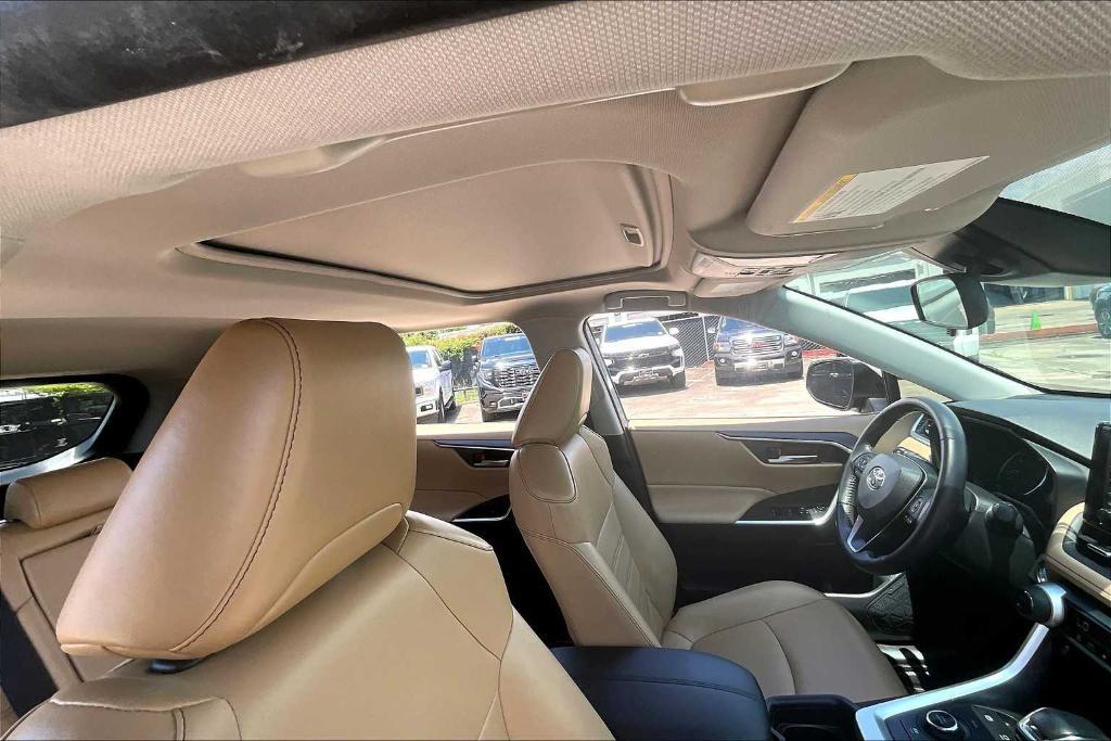 used 2021 Toyota RAV4 Hybrid car, priced at $30,005