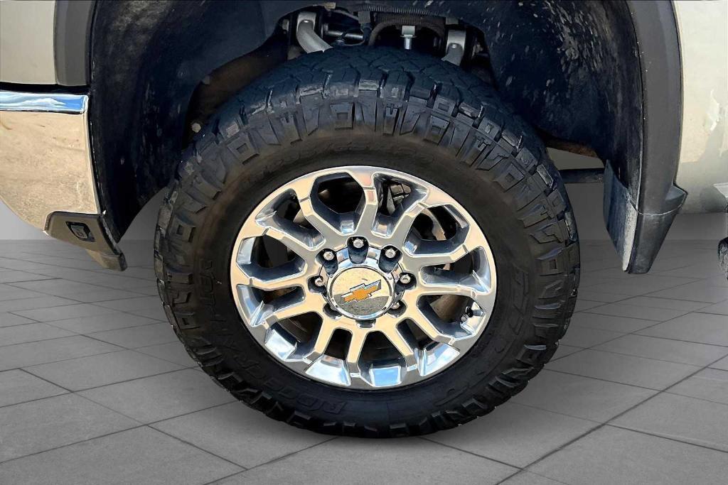 used 2024 Chevrolet Silverado 2500 car, priced at $57,326