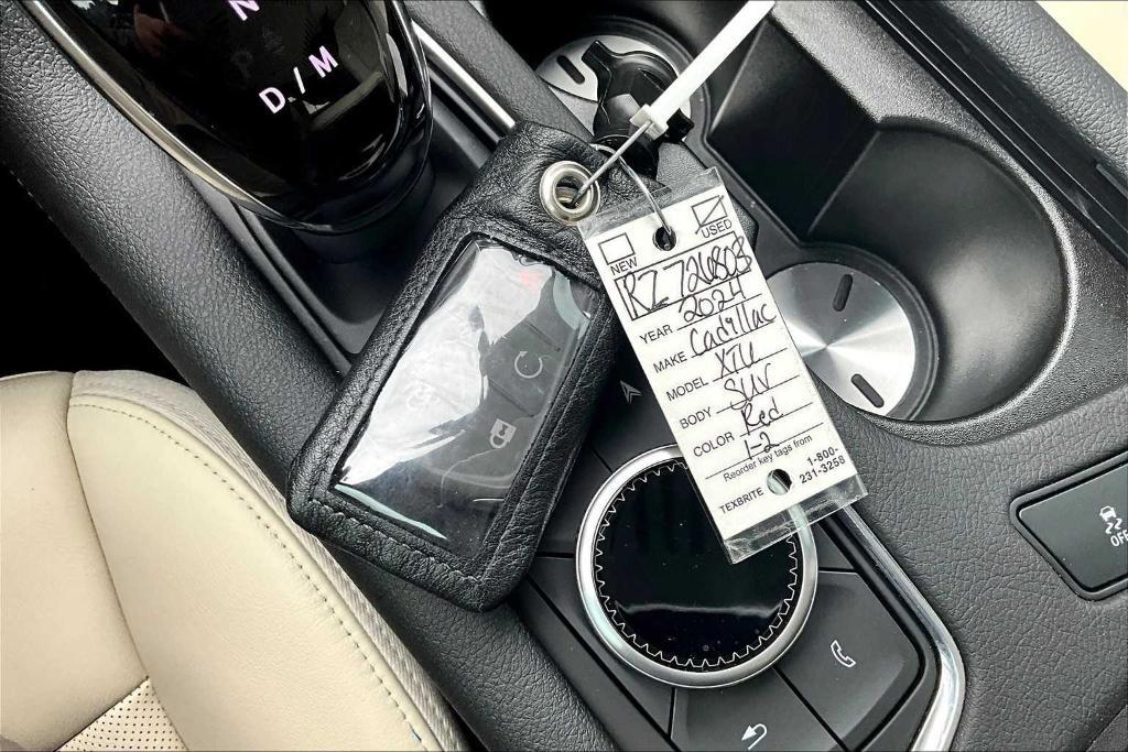 used 2024 Cadillac XT6 car, priced at $53,054