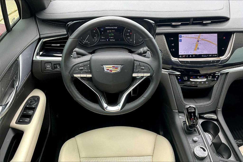 used 2024 Cadillac XT6 car, priced at $53,054