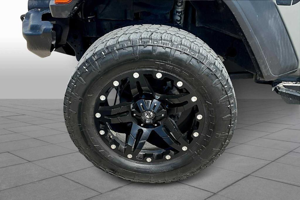 used 2021 Jeep Wrangler Unlimited car, priced at $29,000