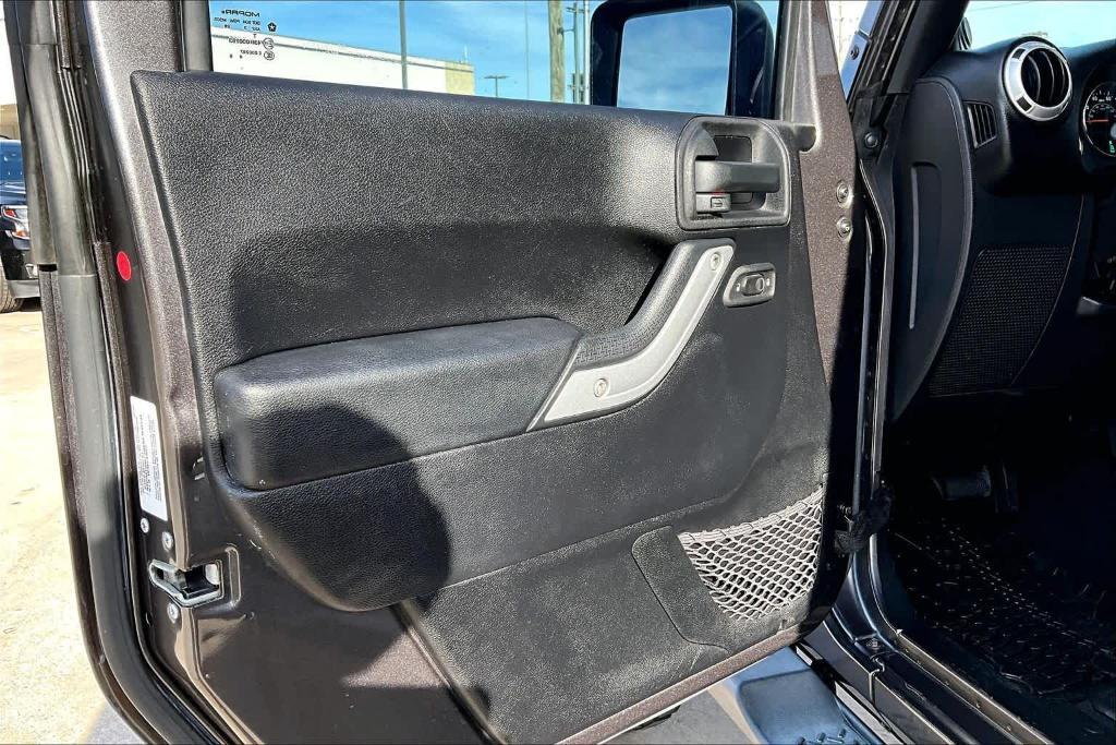 used 2014 Jeep Wrangler Unlimited car, priced at $15,695