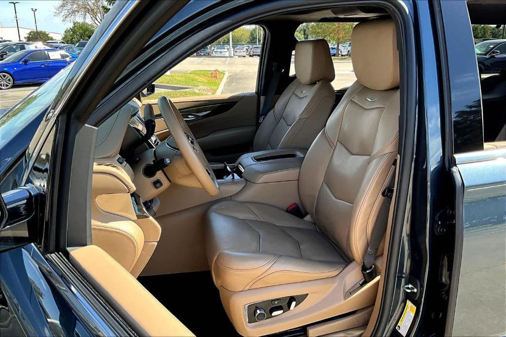 used 2019 Cadillac Escalade car, priced at $43,400