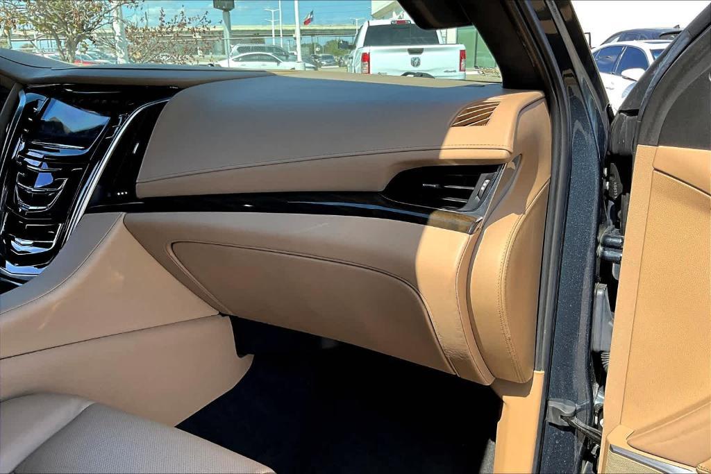 used 2019 Cadillac Escalade car, priced at $43,400